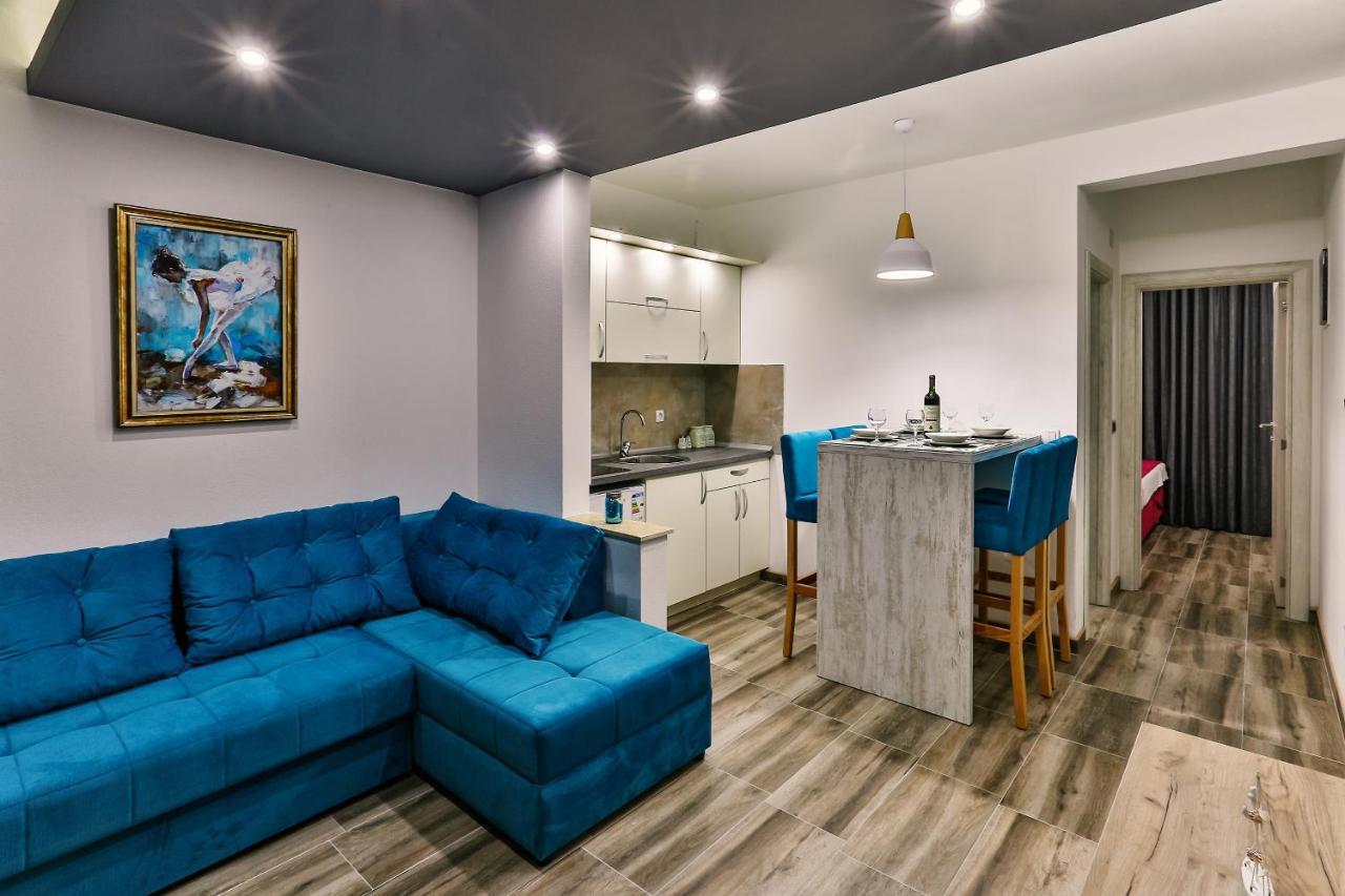 De Lux Apartments Luka バール エクステリア 写真