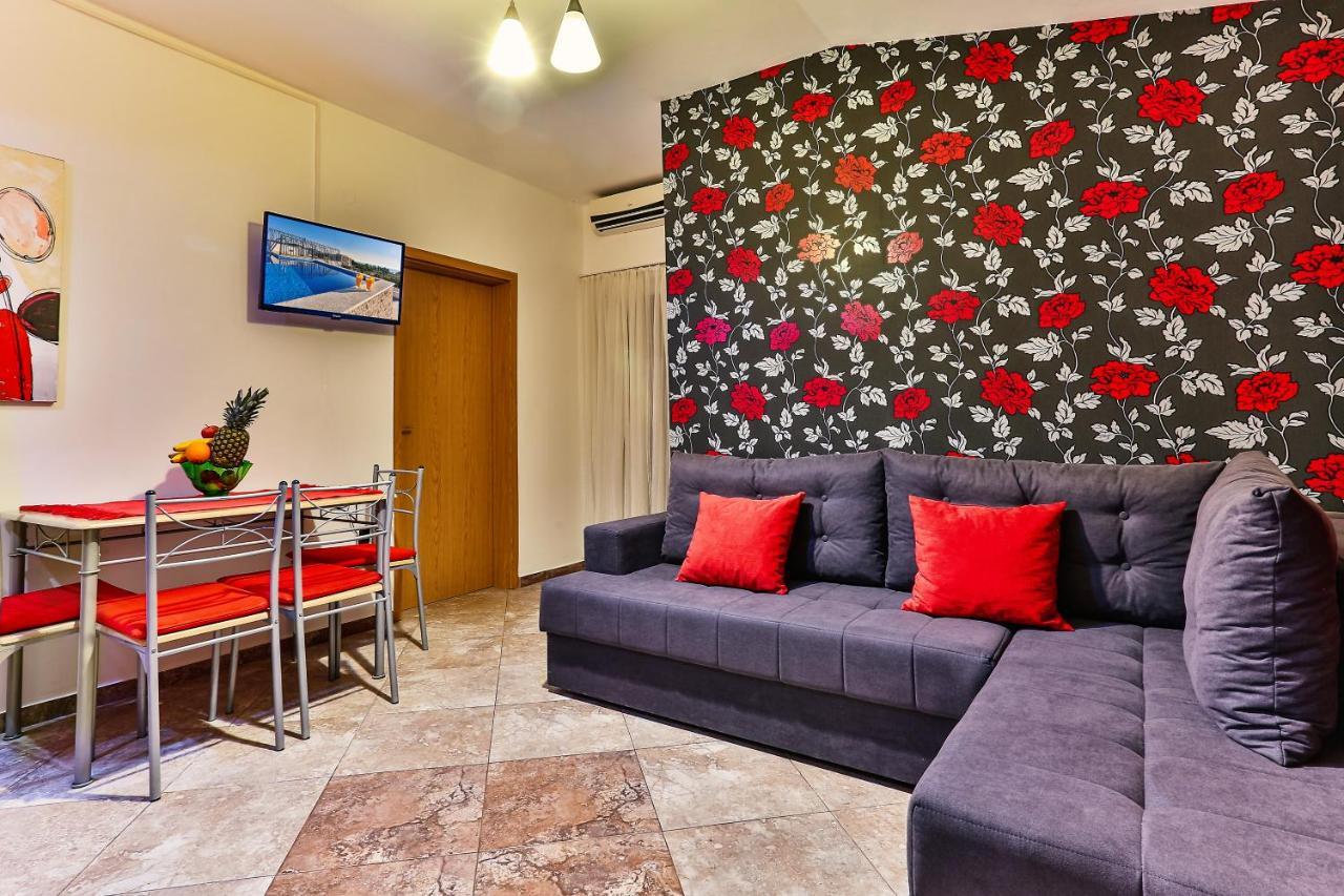 De Lux Apartments Luka バール エクステリア 写真