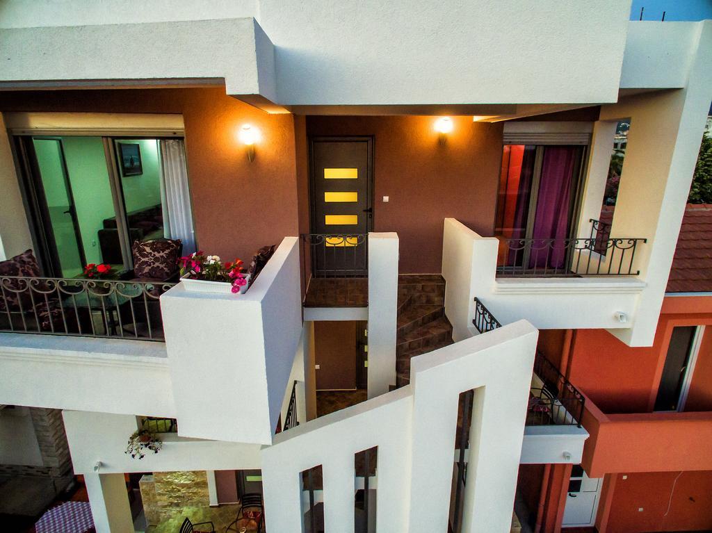 De Lux Apartments Luka バール エクステリア 写真