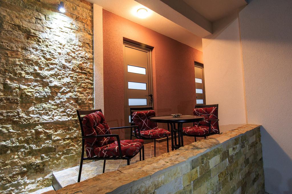 De Lux Apartments Luka バール エクステリア 写真