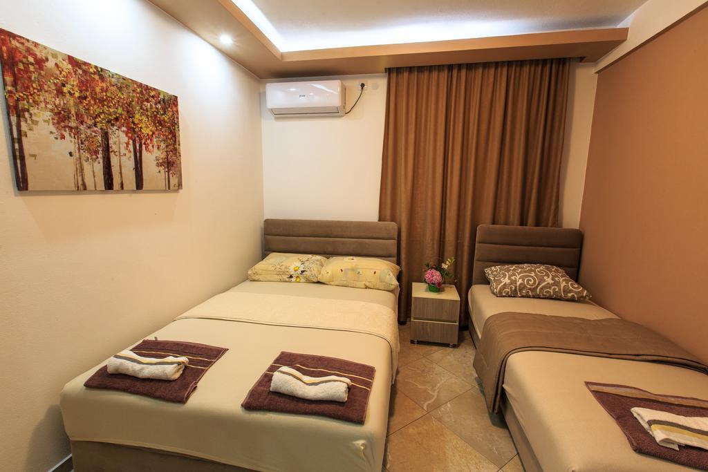 De Lux Apartments Luka バール エクステリア 写真